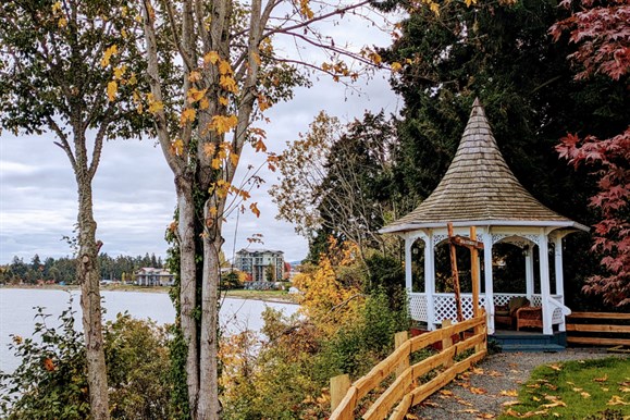 The Bayside's outdoor pool facing the Salish Sea