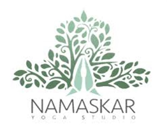 The Market That Sleighs - A Two Chicks and a Llama Artisan Market