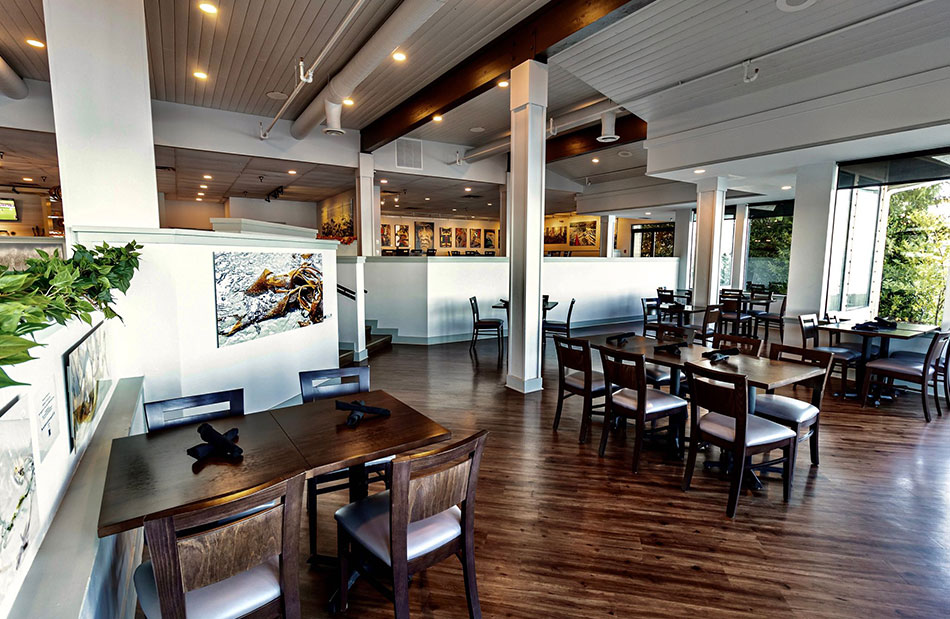 The Bayside Restaurant & Lounge
